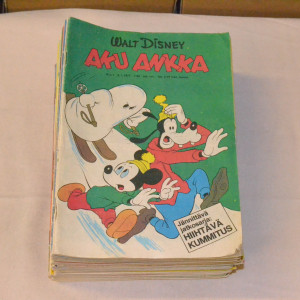Aku Ankka vuosikerta 1977